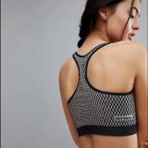 Ivy Park Active Fishnet Seamless Bra